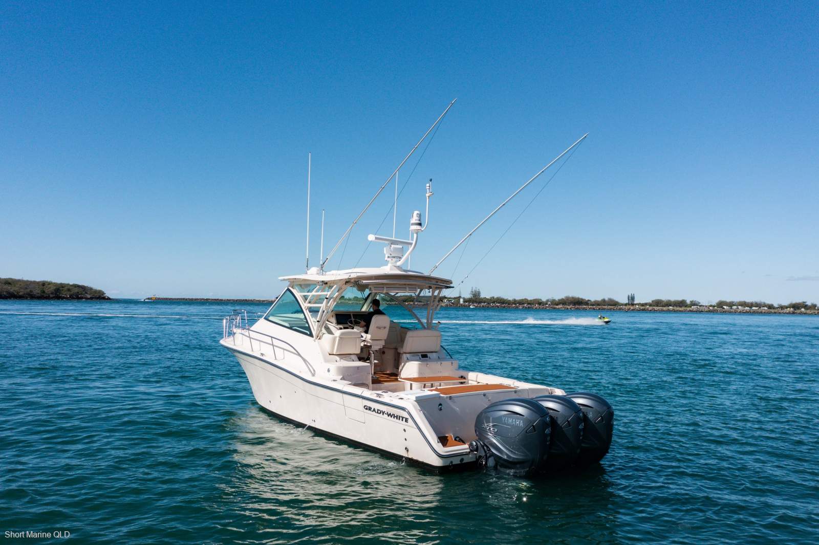 Grady-White Express 370