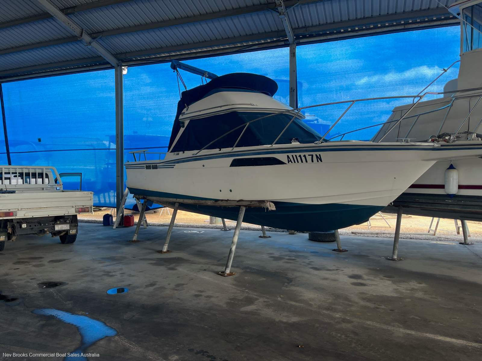 Yamaha PC27 Flybridge