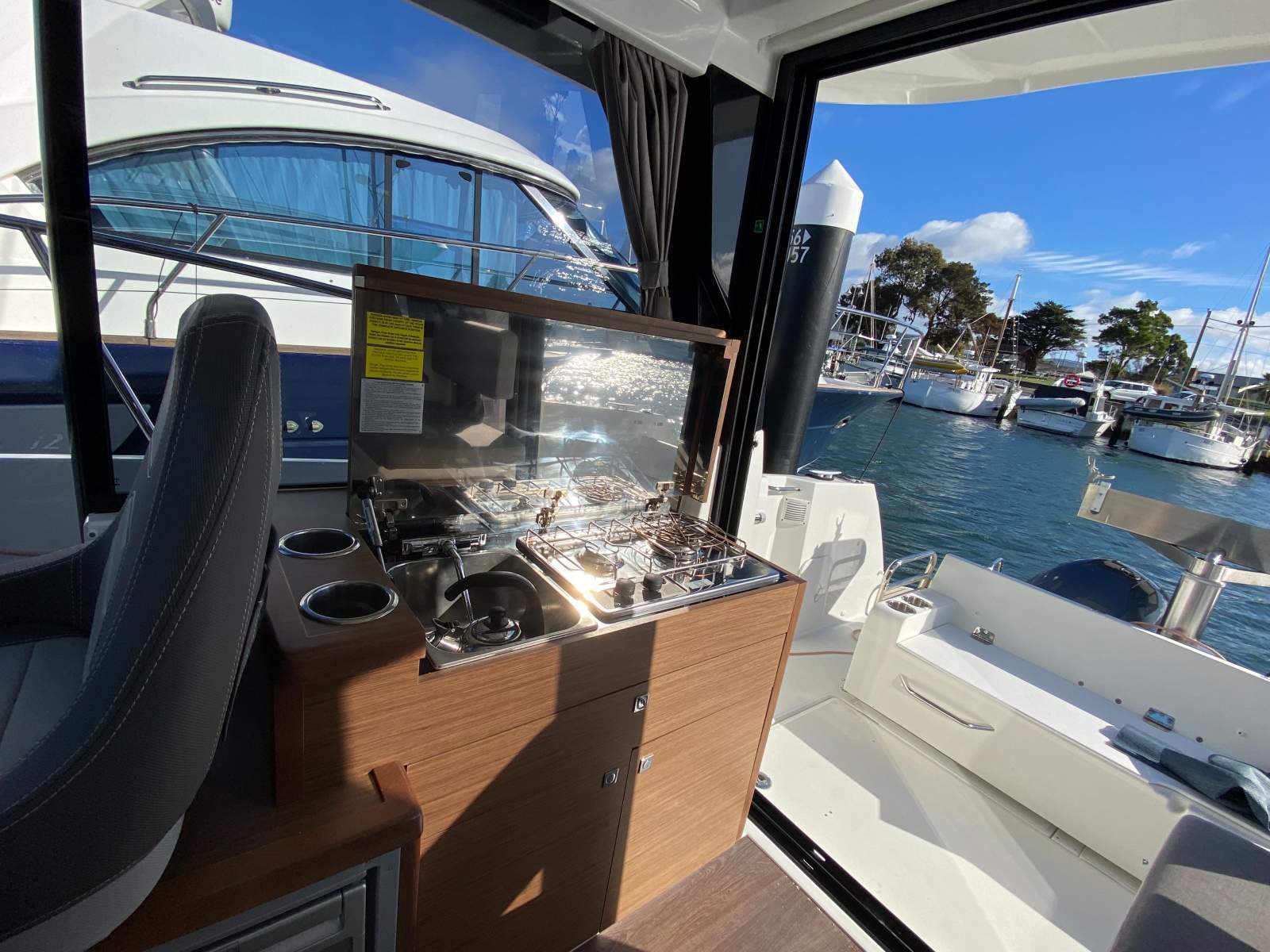 Jeanneau Merry Fisher 895 Offshore