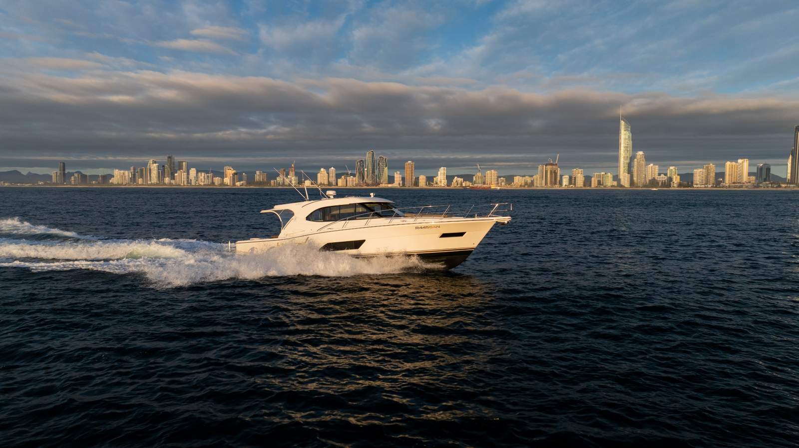 Riviera 445 SUV