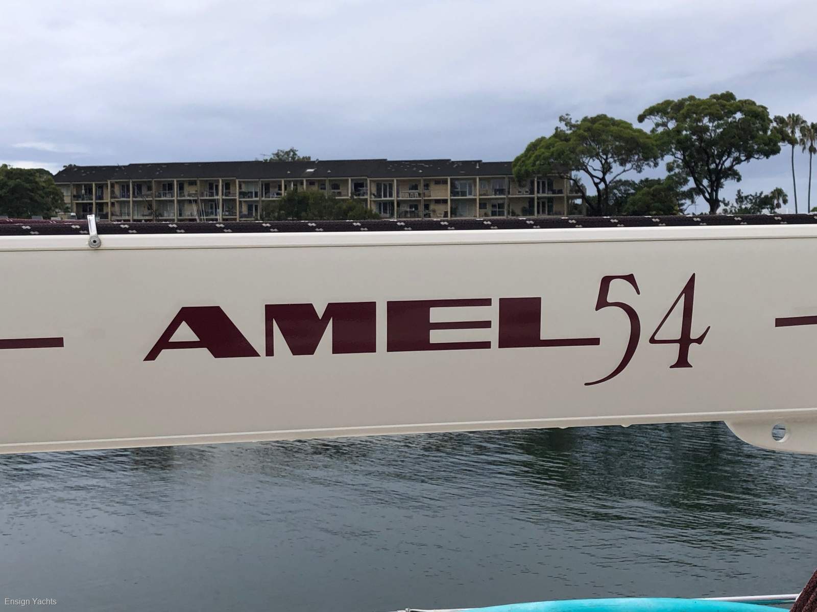 Amel 54