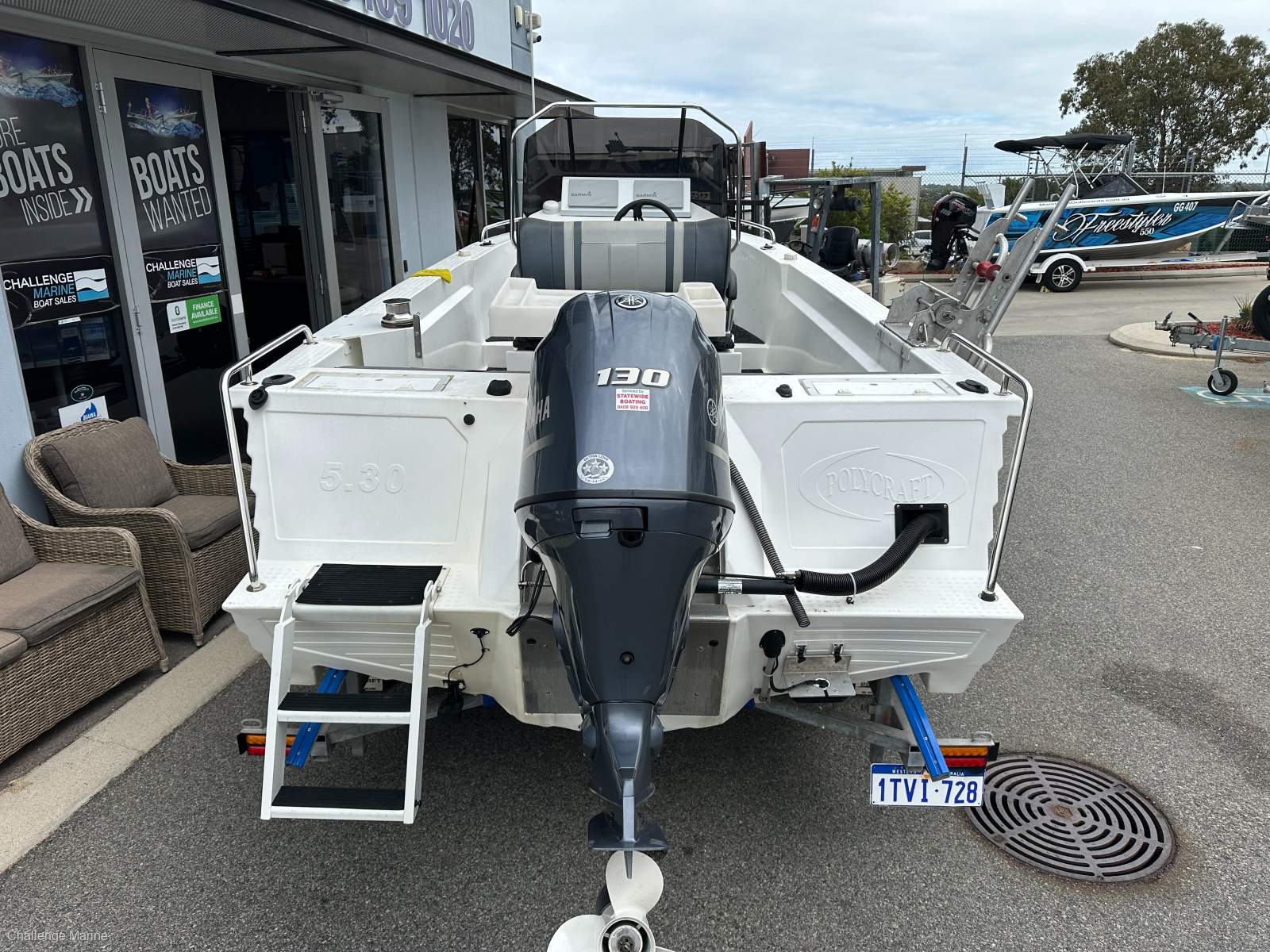 Polycraft 5.30 Warrior Centre Console - Front foils 90% less water spray