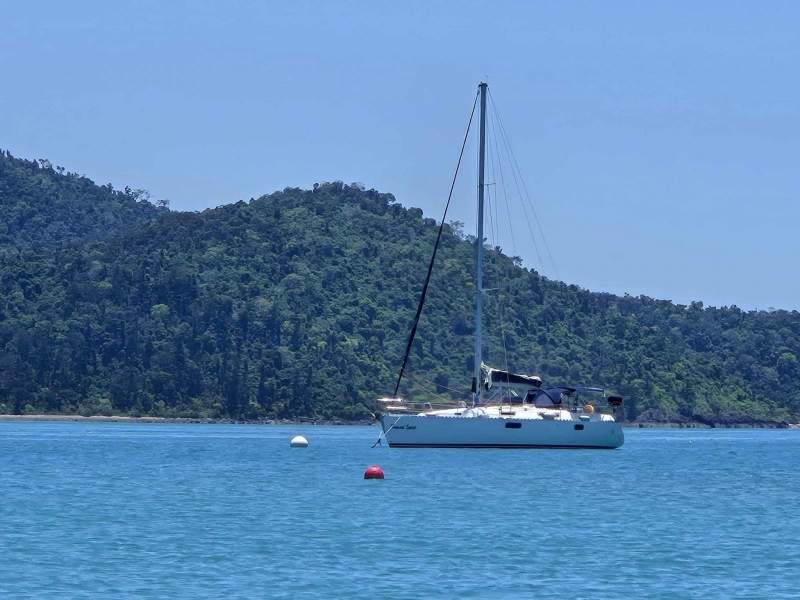 Beneteau Oceanis 351
