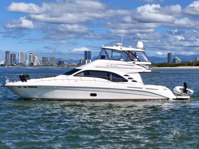 Sea Ray 58 Sedan Bridge Flybridge Yacht