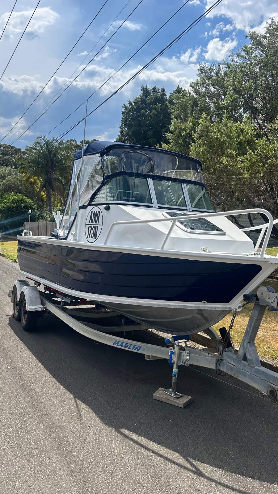 Pioneer 5.8m Aluminium Half Cabin