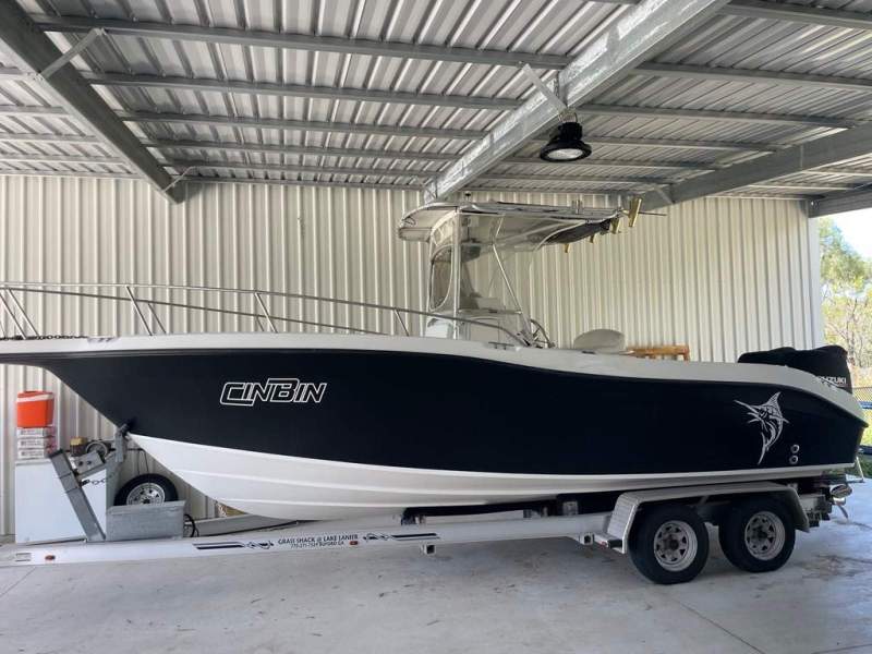Seaswirl Striper 2301 Wa Centre Console