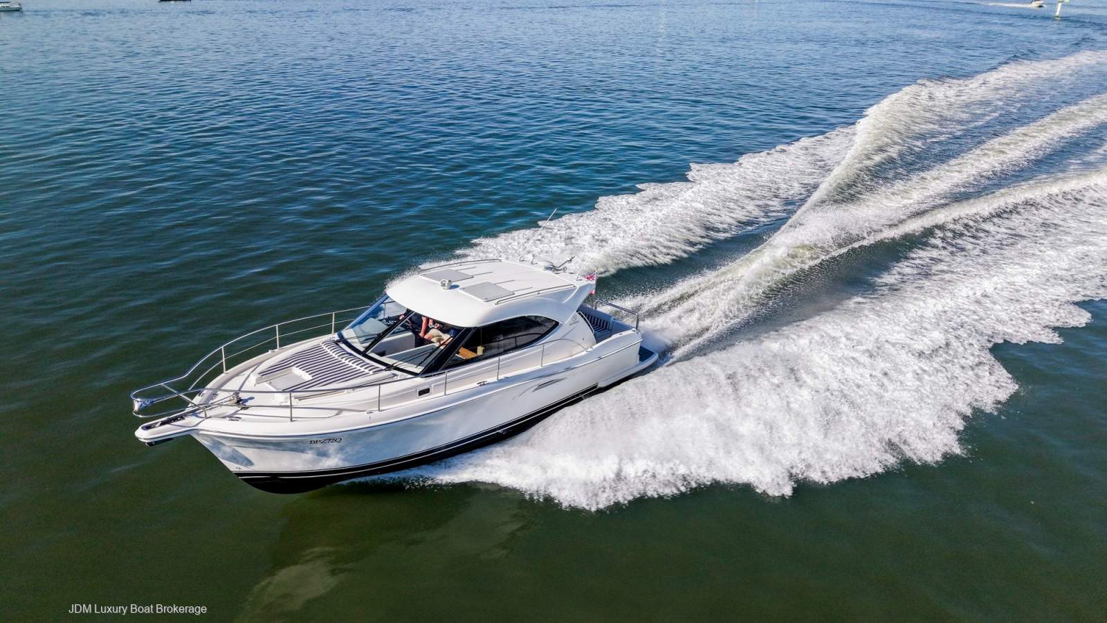 Riviera 3600 Sport Yacht
