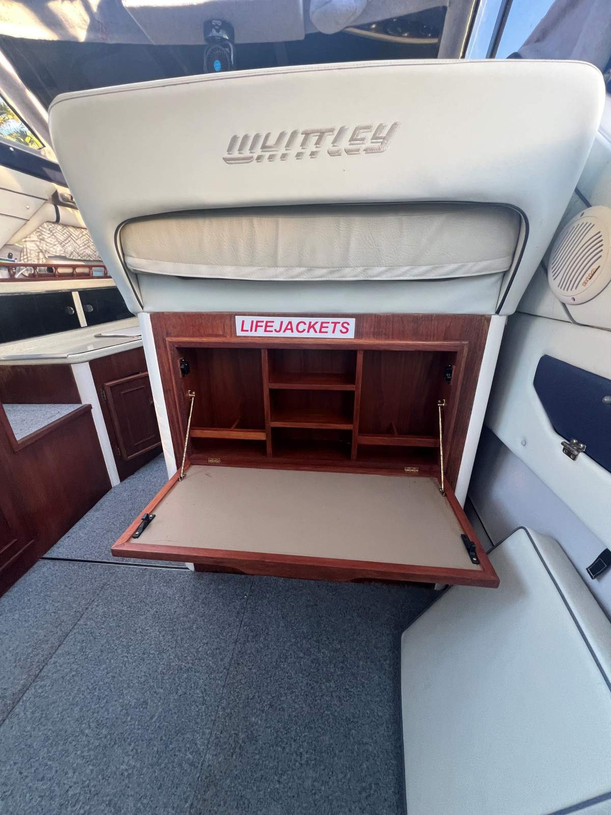 Whittley Cruisemaster 700
