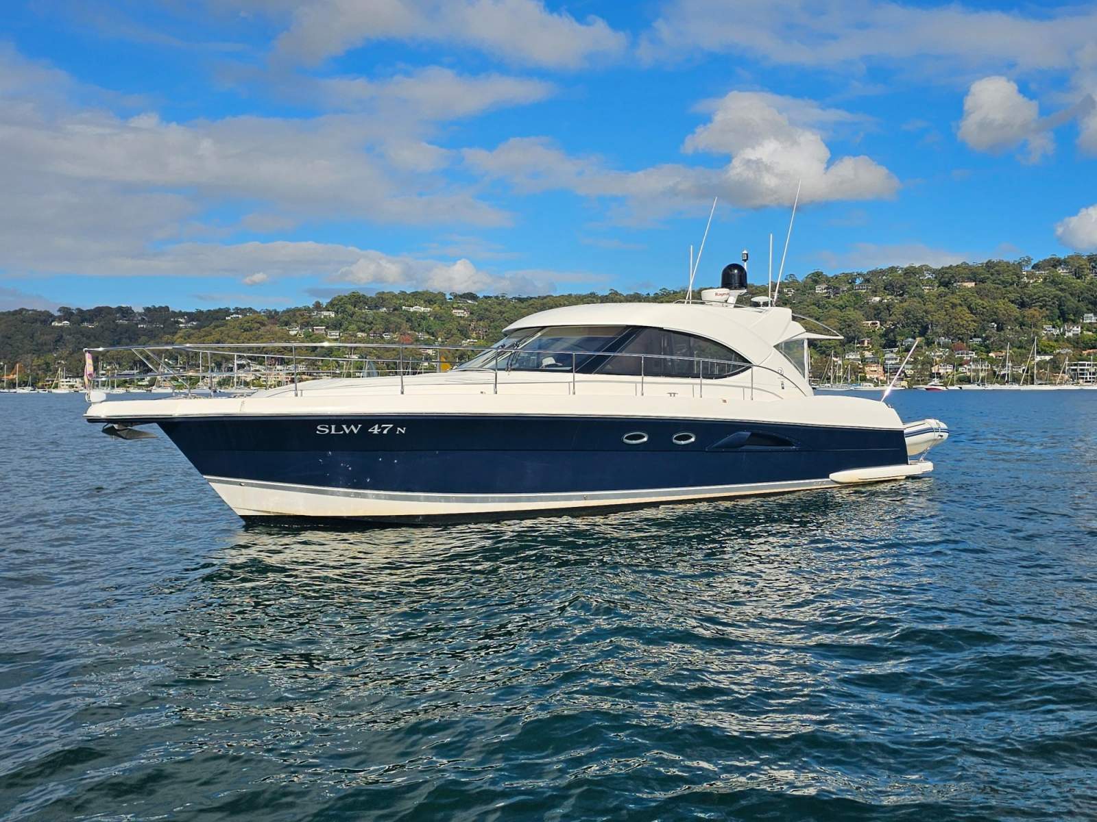 Riviera 4700 Sport Yacht
