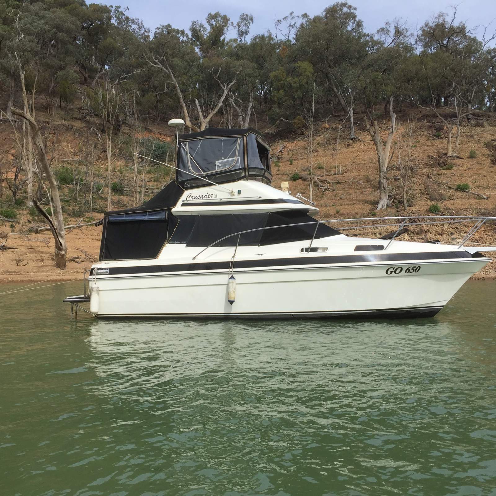 Markline 850 Flybridge