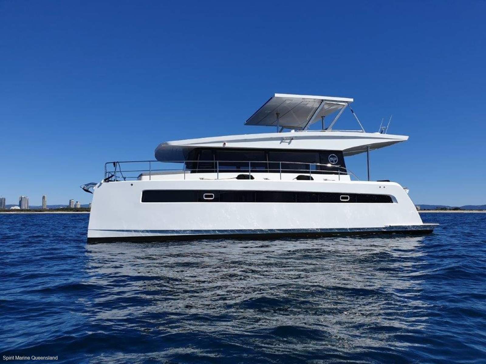 Sunpower Yachts Solar-E44-Charter Flybridge