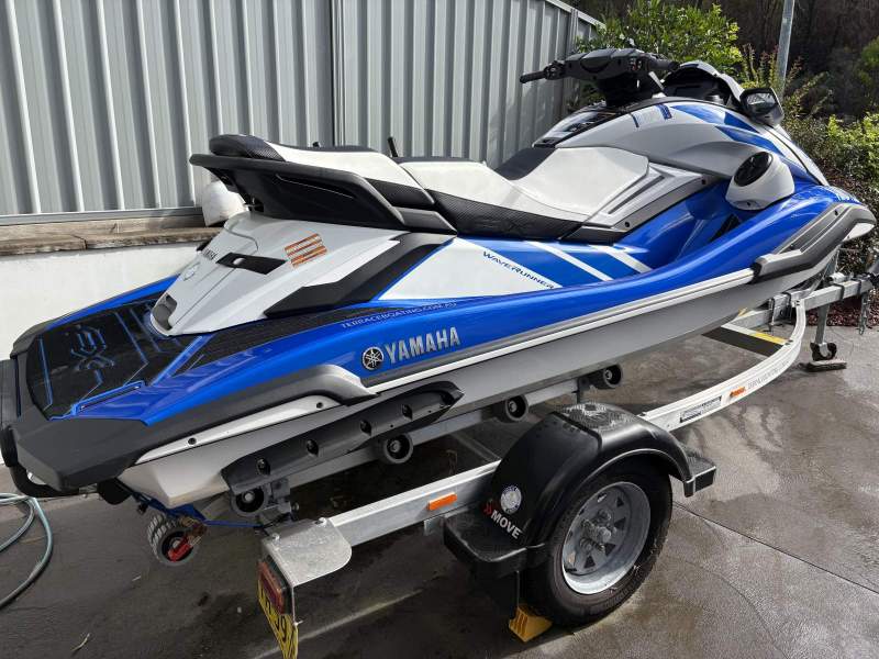 Yamaha FX HO FXI8OOH-Y