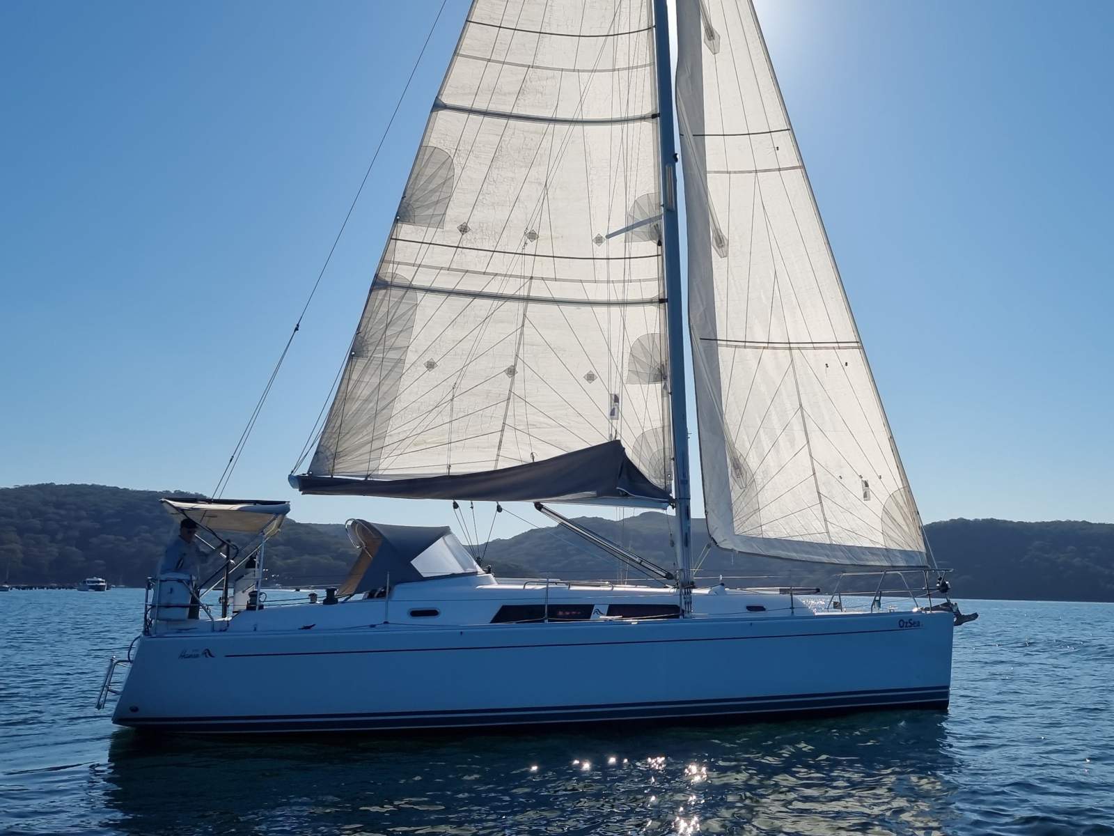 Hanse 370
