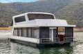 KIK BAK Houseboat Holiday Home on Lake Eildon:KIK BAK on Lake Eildon