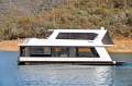 KIK BAK Houseboat Holiday Home on Lake Eildon:KIK BAK on Lake Eildon