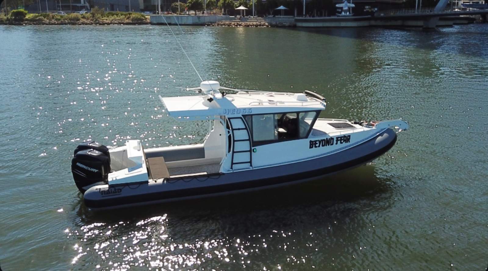 Naiad 8.5 RIB