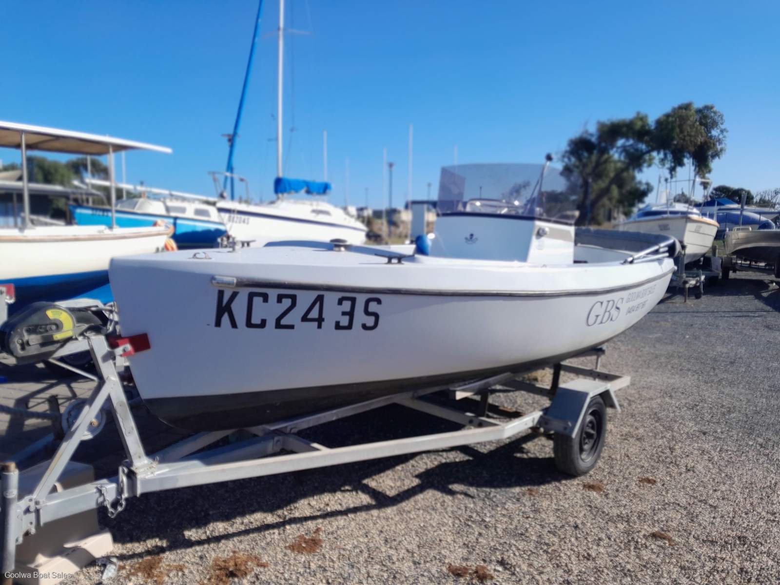 Clausen 4.3 Centre Console Dory
