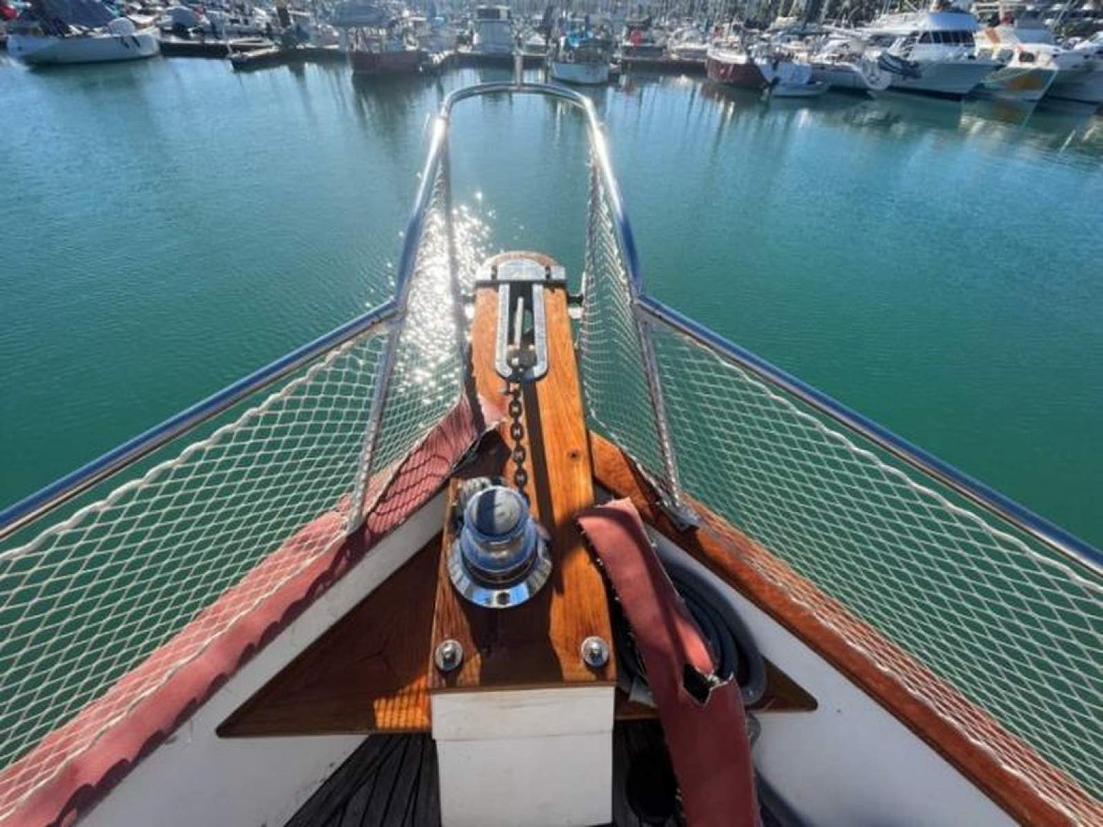 Offshore 48