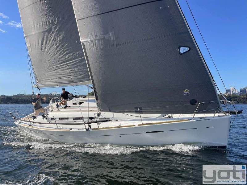 Beneteau First 35