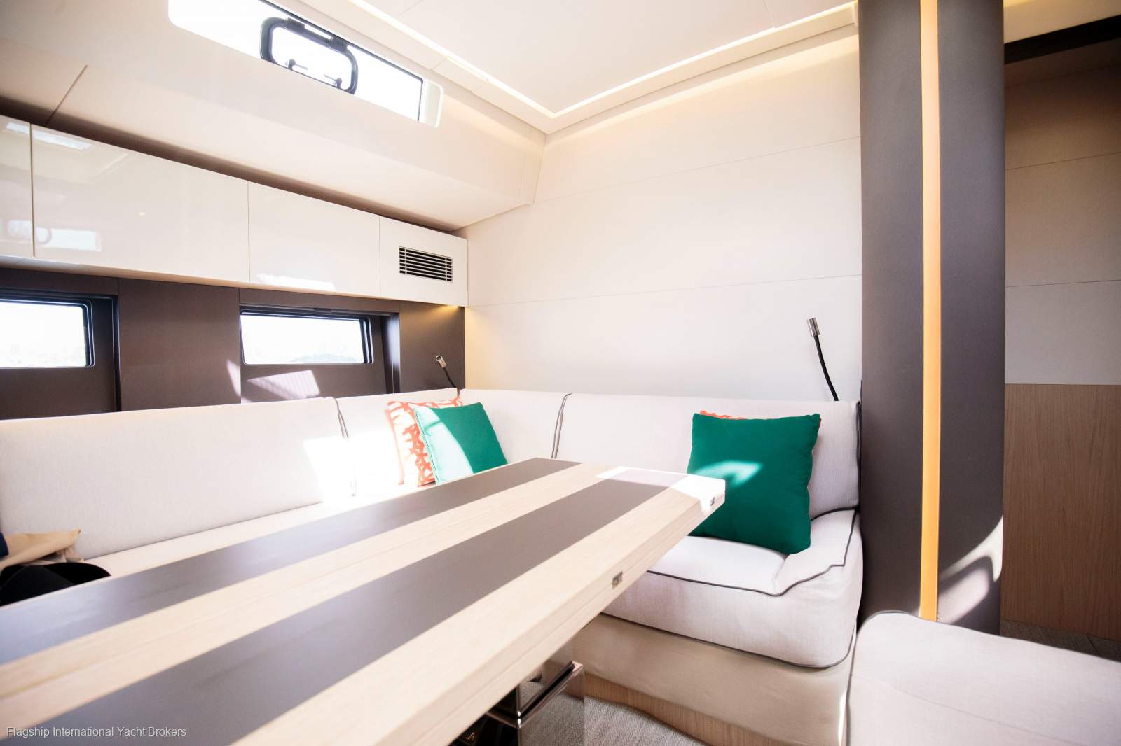 Beneteau Oceanis 62