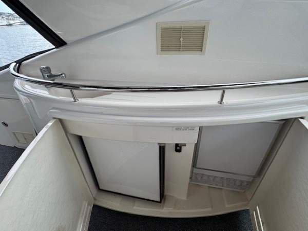  Riviera M430 Boat Brokers of Tasmania