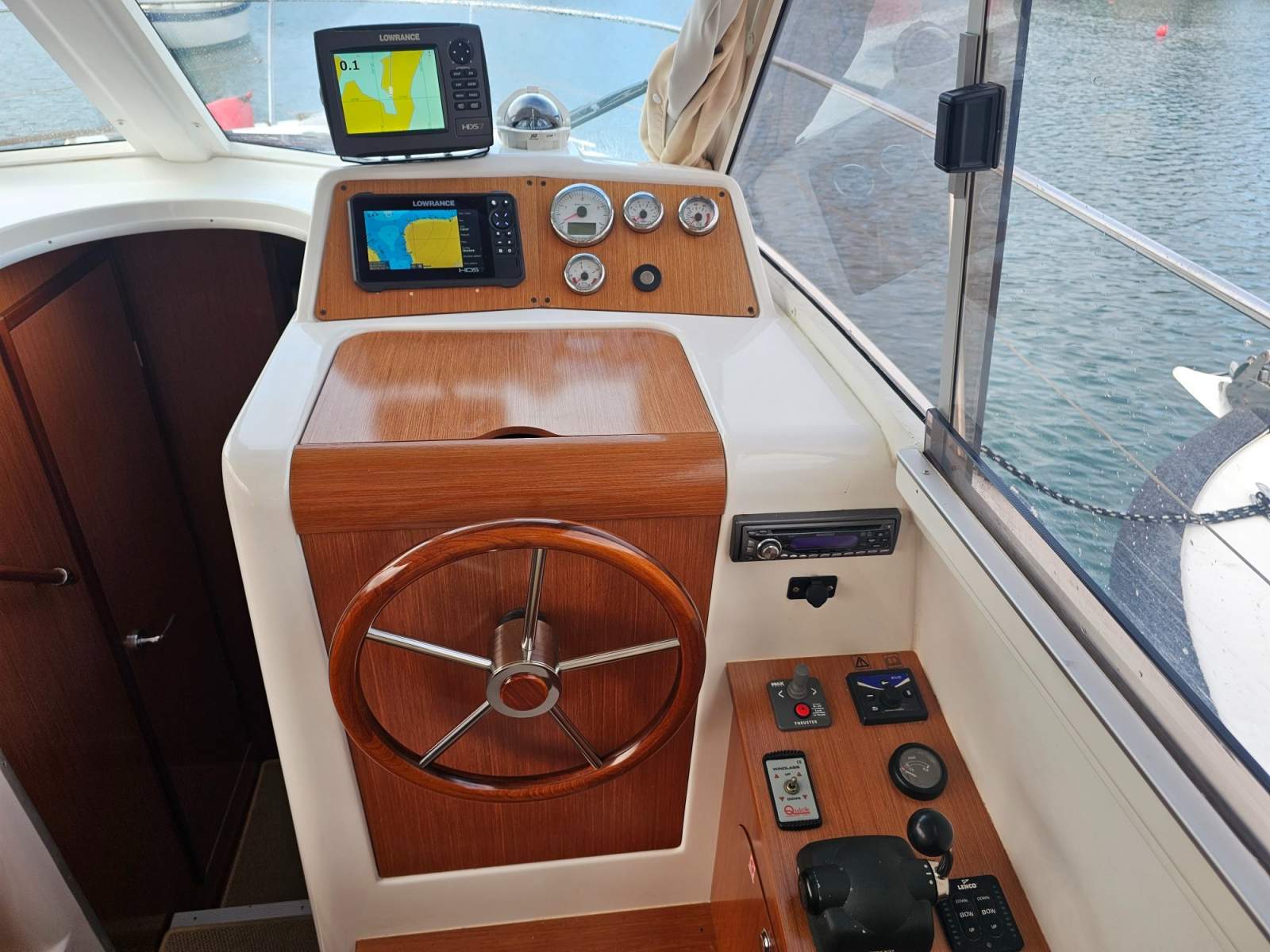 Beneteau Antares Series 9
