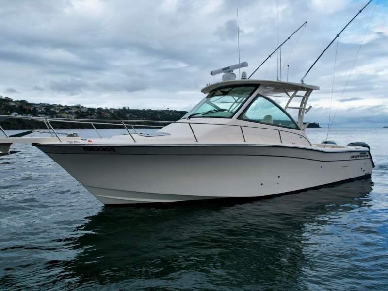 Grady-White Express 330