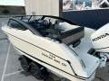 Parker 690 Day Cruiser