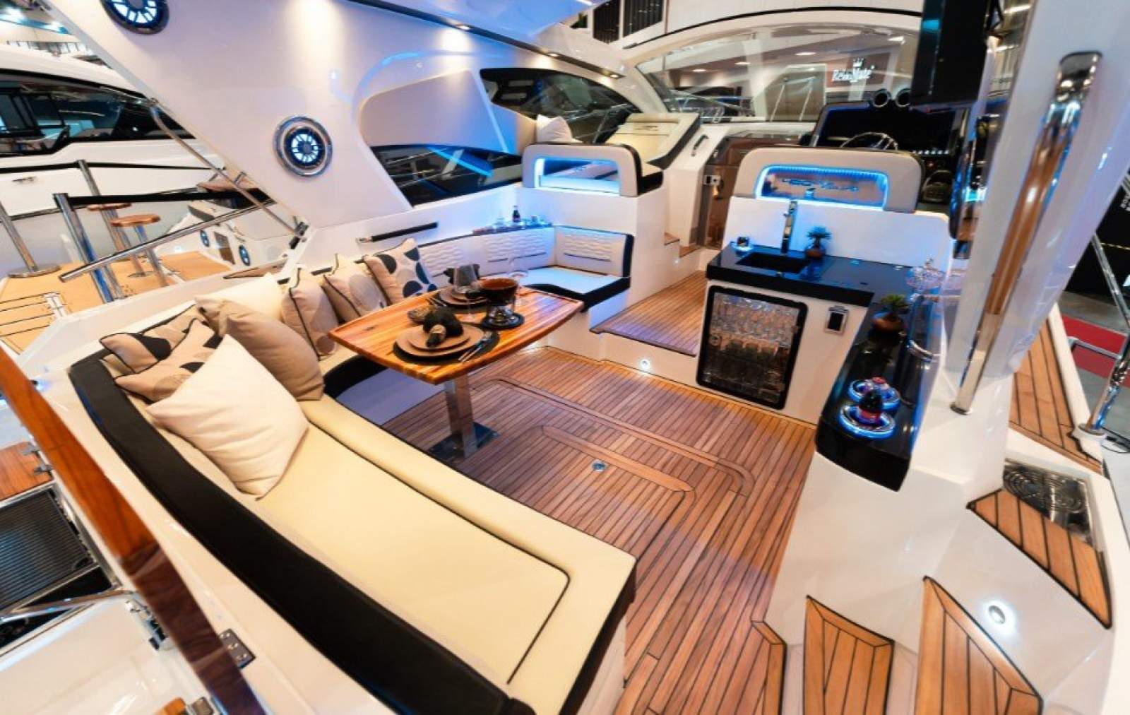 Fibrafort F400 Gran Coupe Liveabord Holiday Crusing