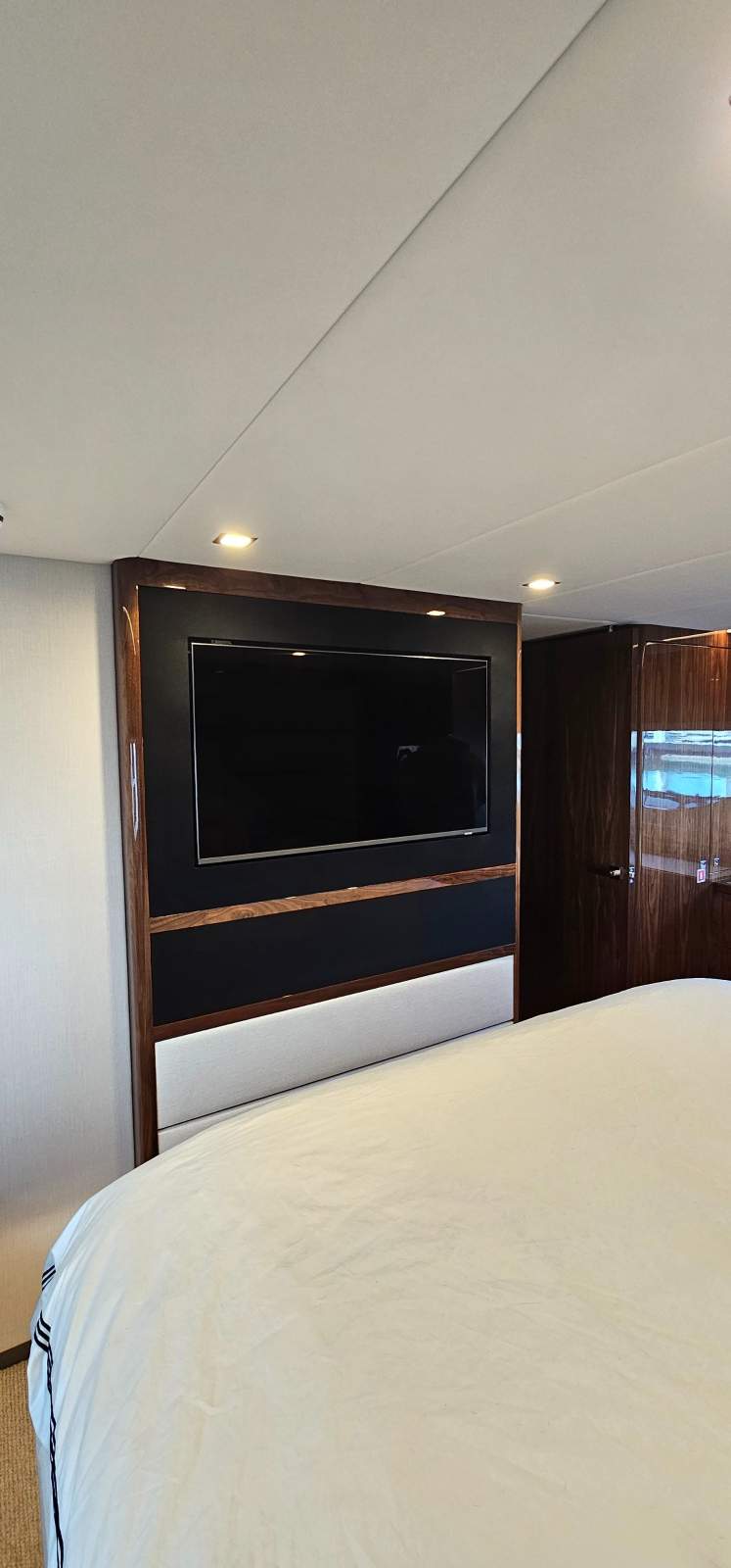  Riviera 64 Sports Motor Yacht MAN V12 Boat Brokers of Tasmania