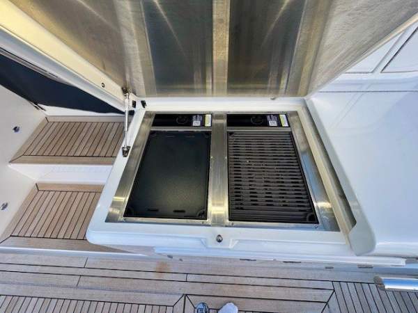  Riviera 64 Sports Motor Yacht MAN V12 Boat Brokers of Tasmania