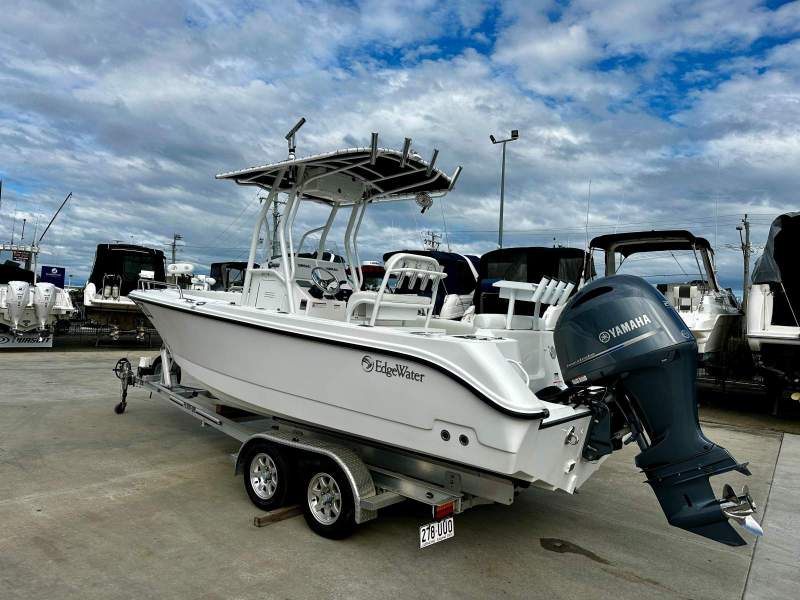 Edgewater 208CC
