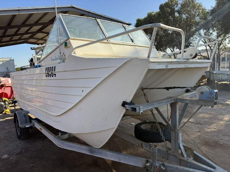 Websters Twinfisher 5.0 Runabout