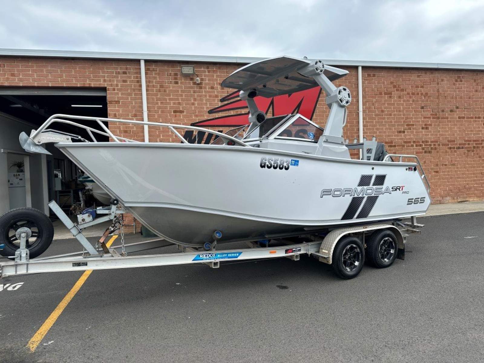 Formosa 565 SRT X Bowrider