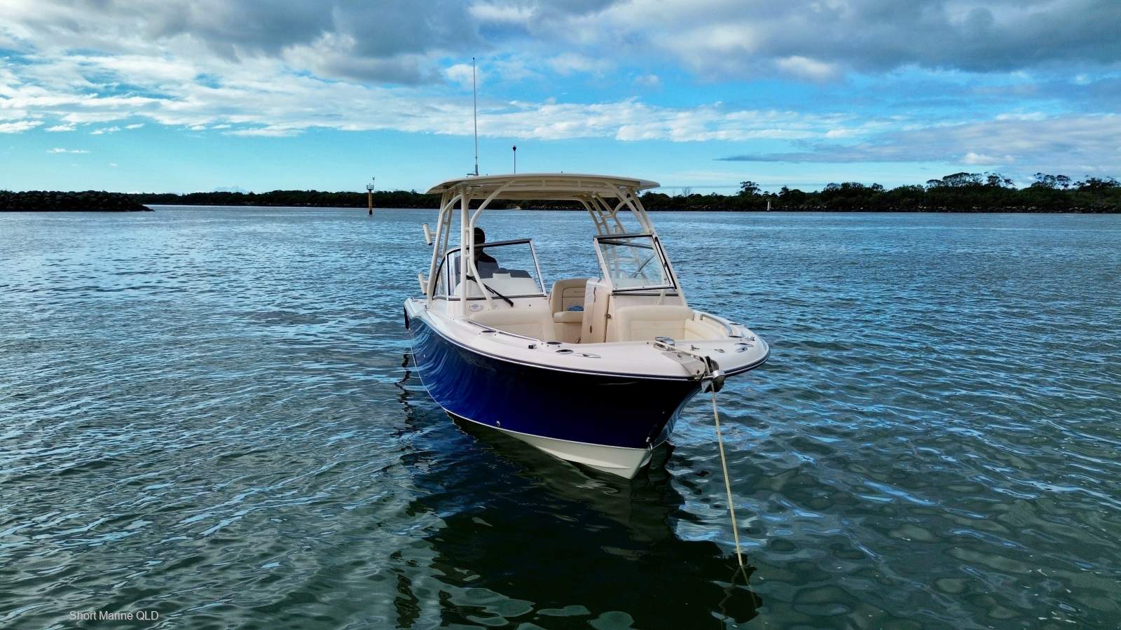 Grady-White Freedom 235