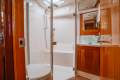 Riviera 4400 Sport Yacht