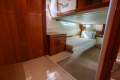 Riviera 4400 Sport Yacht