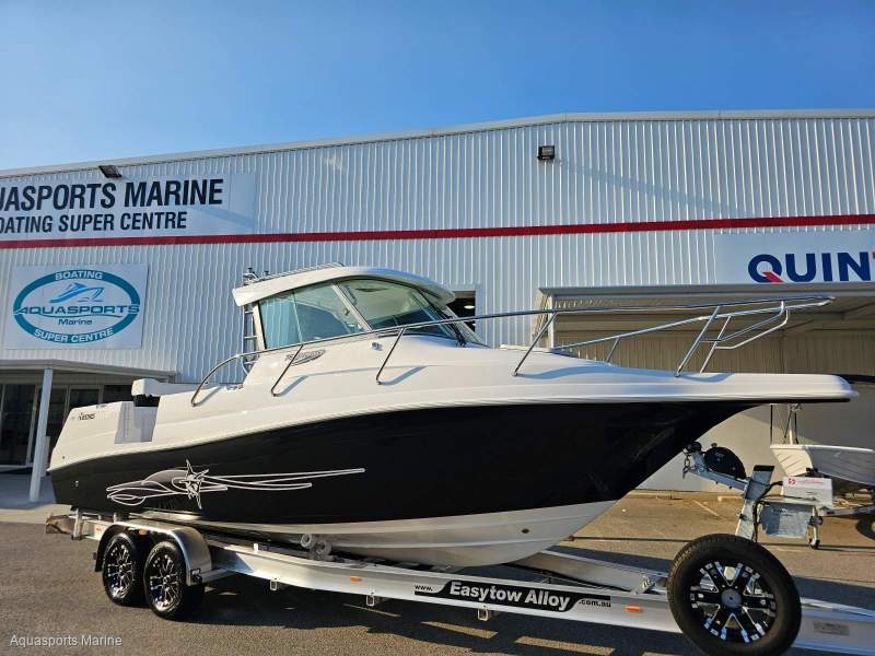 Haines Hunter 760 Enclosed With Helm Master