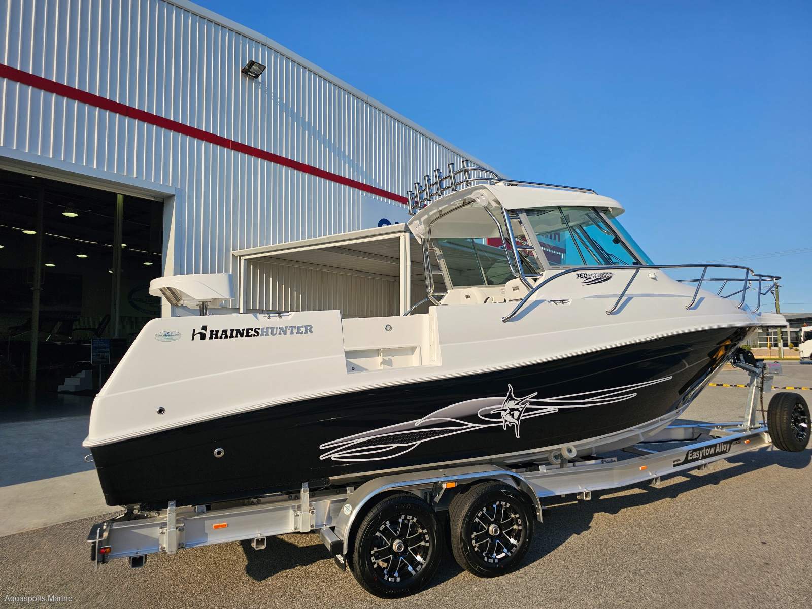 New Haines Hunter 760 Enclosed With Helm Master