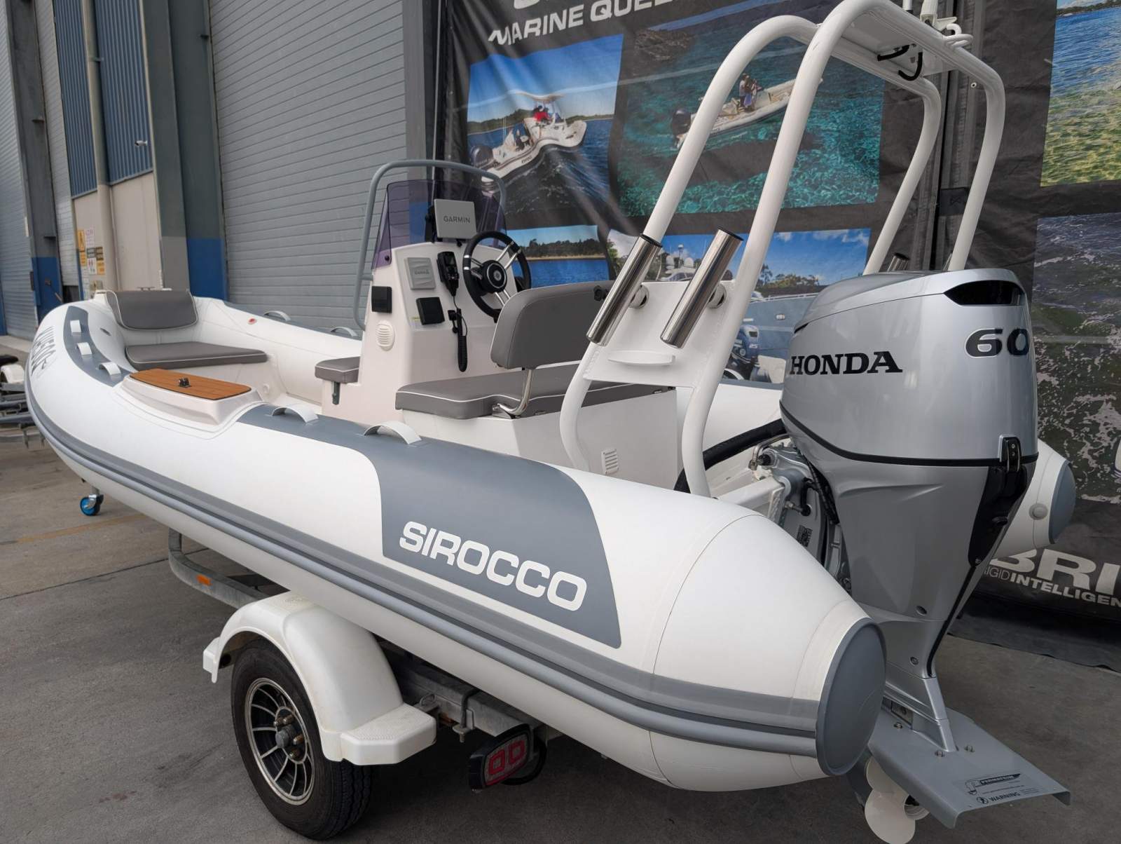 Sirocco A500L RIB-Alloy Alloy centre console RIB with hypalon tubes