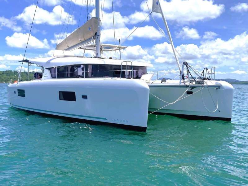 Lagoon 42