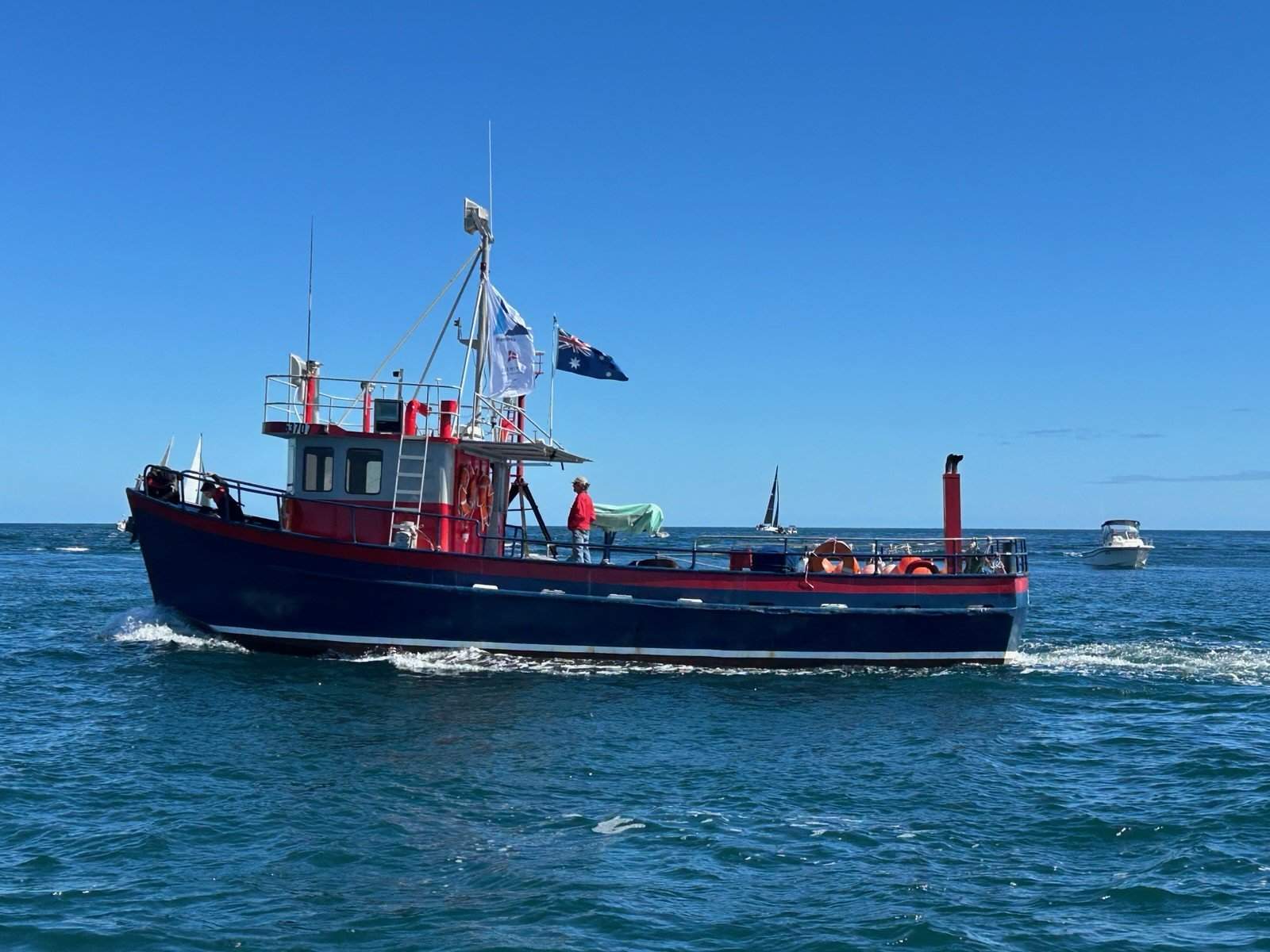 Custom twin-screw steel ex-crayboat