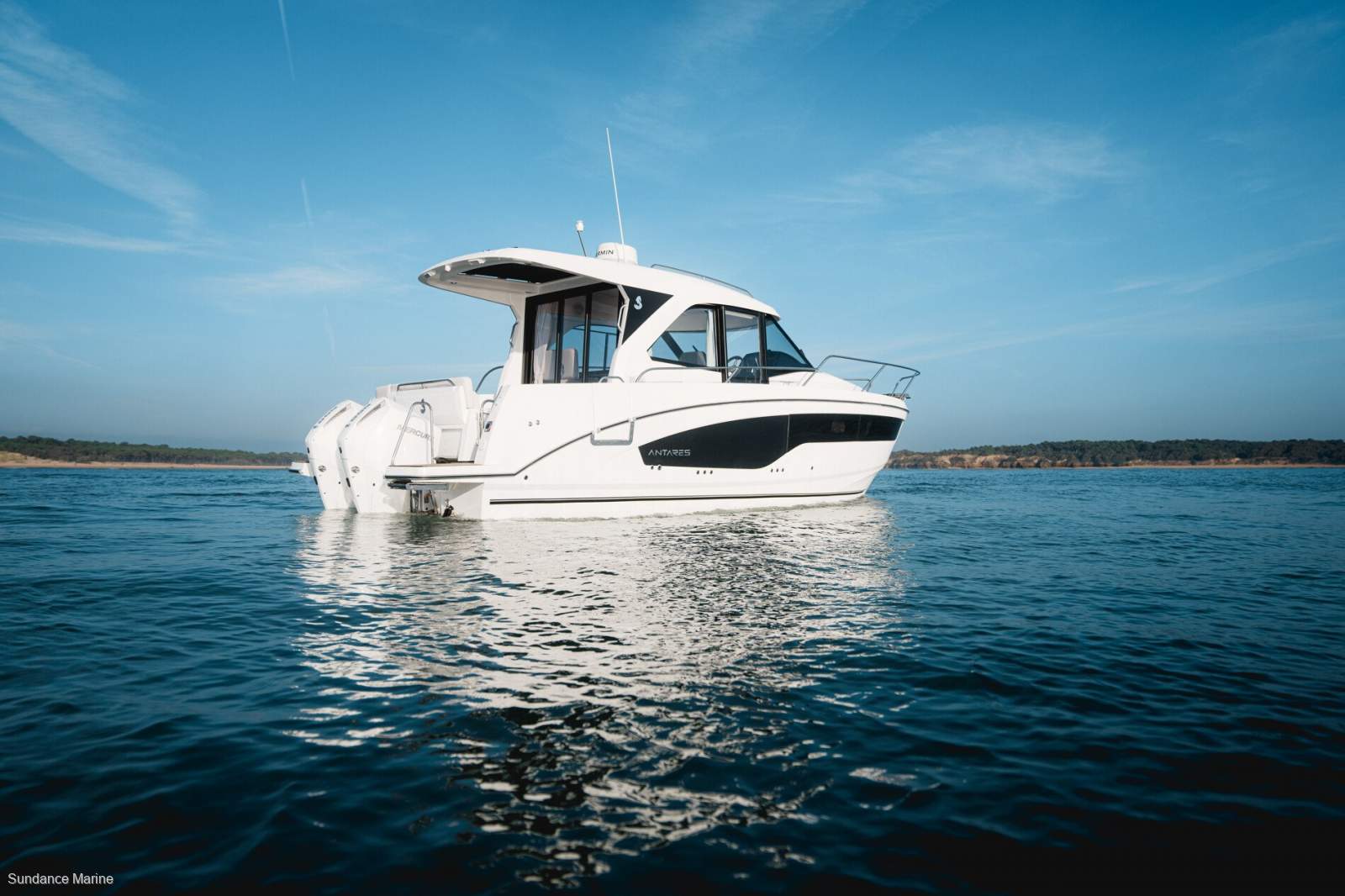 Beneteau Antares 9 OB V2