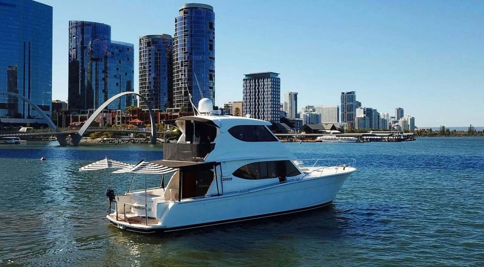 Maritimo M48