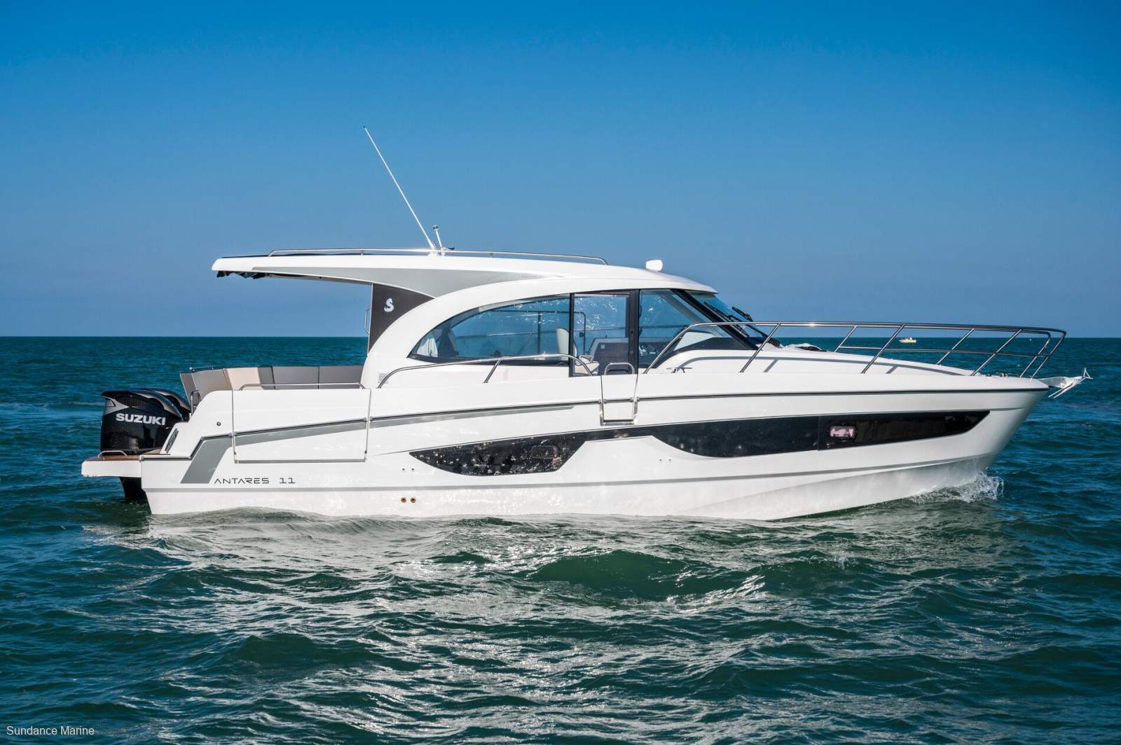 Beneteau Antares 11 Coupe Version