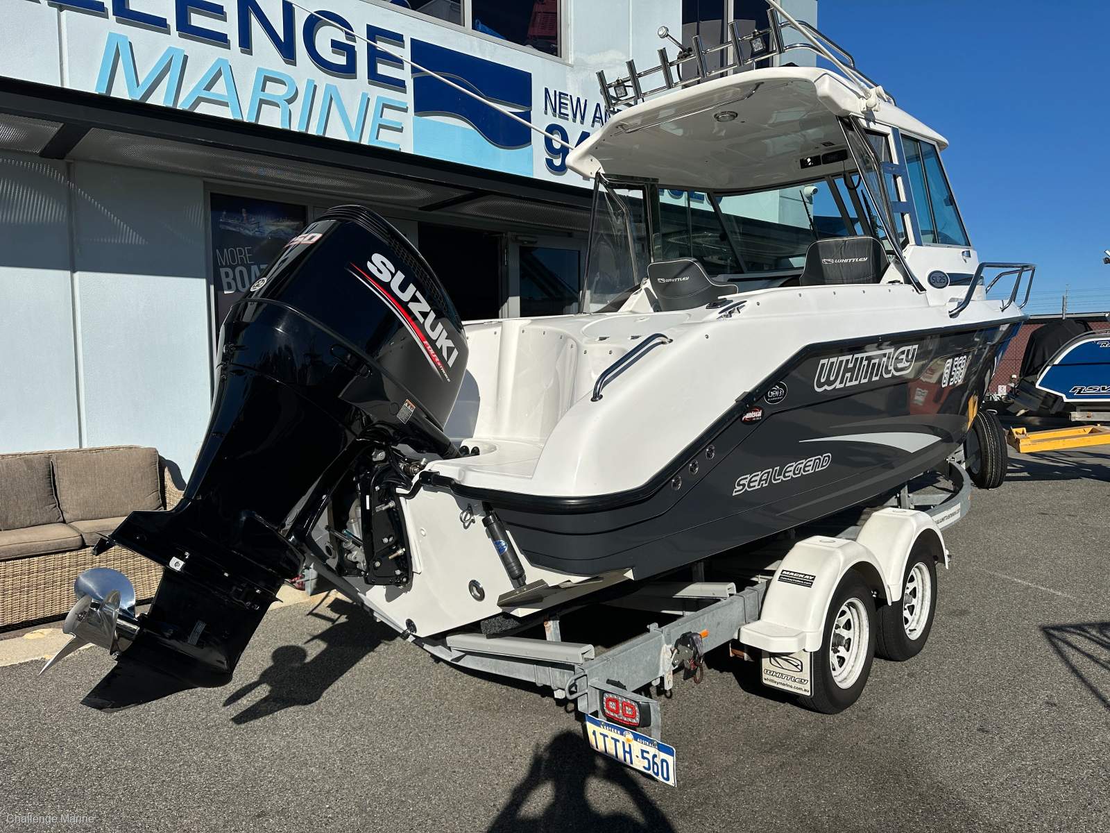 Whittley SL 25 Hardtop - 250 HP 4 STROKE 356 Hours