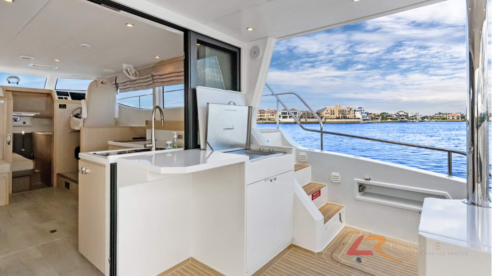 Longreach 1200 NEW 2024 HIGH PERFORMANCE CATAMARAN