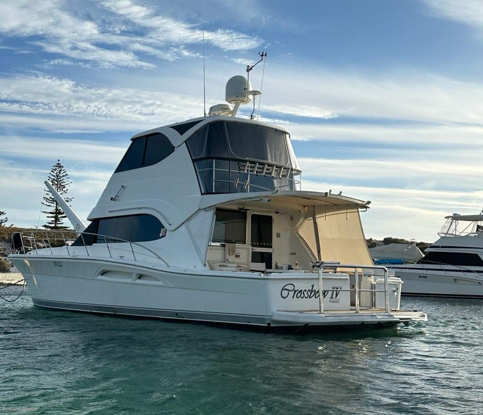 Riviera 51 Enclosed Flybridge