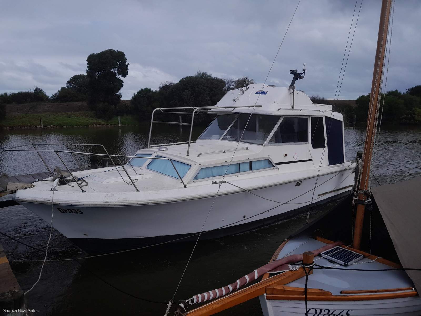 Mariner 28 Flybridge