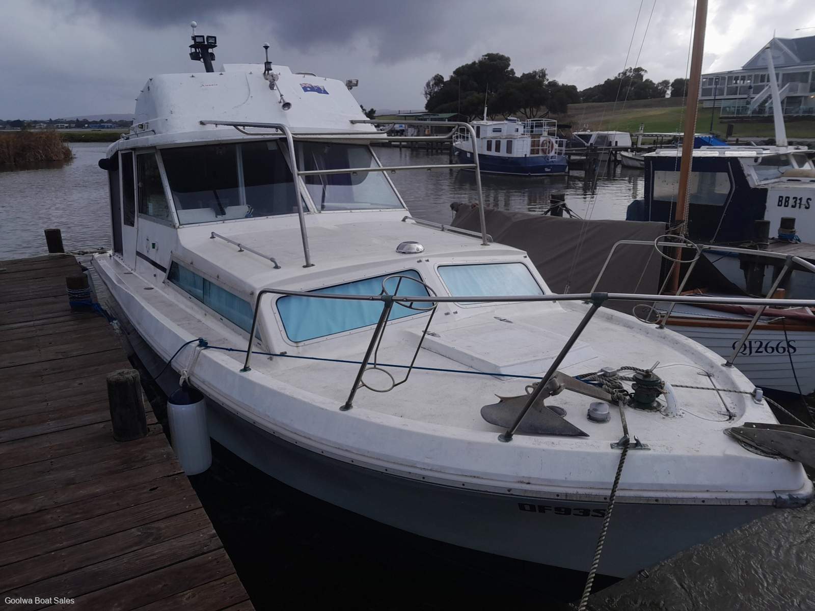 Mariner 28 Flybridge